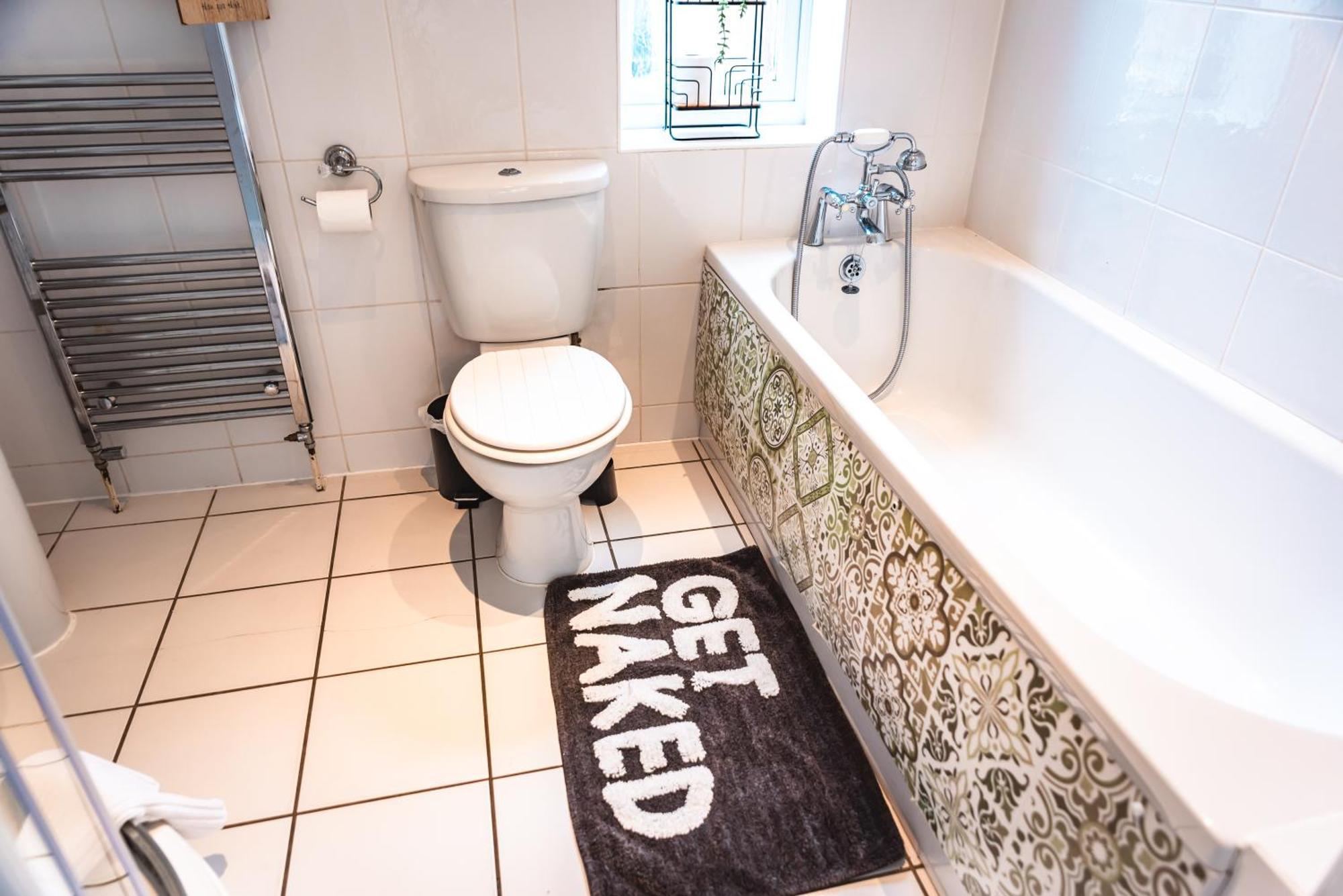 Family Gathering Bungalow Southampton Extérieur photo
