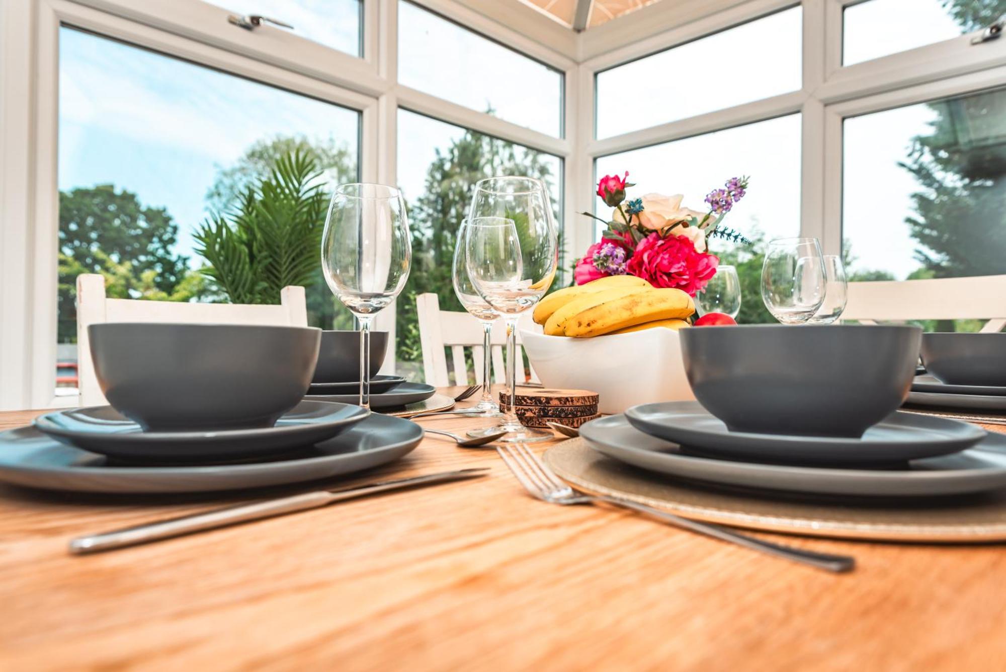 Family Gathering Bungalow Southampton Extérieur photo