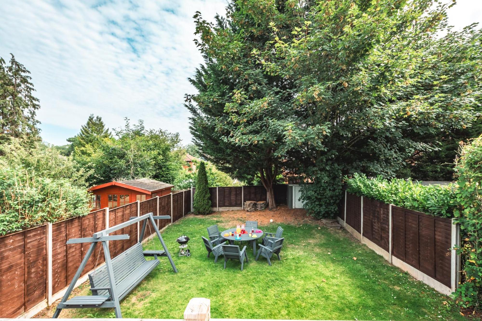 Family Gathering Bungalow Southampton Extérieur photo